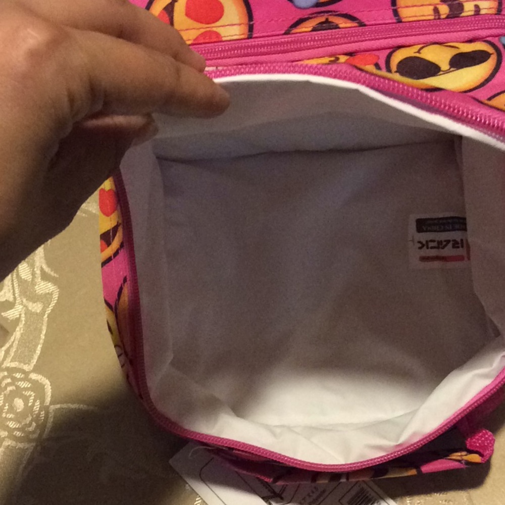 3 for $20 Hot Pink Emoji lunch box insulated - Picture 5 of 7